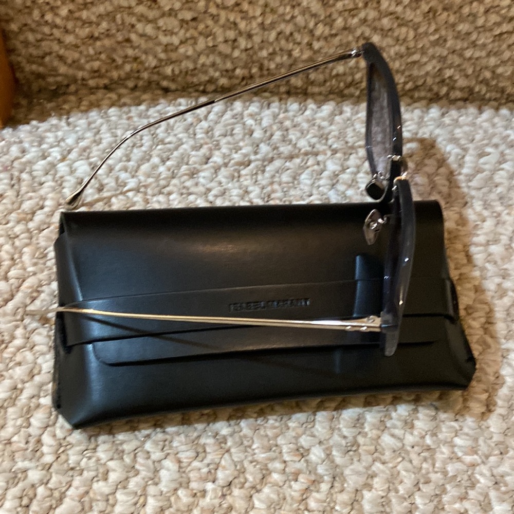 Isabel Marant Black and Gold Sunglasses - Picture 5 of 6